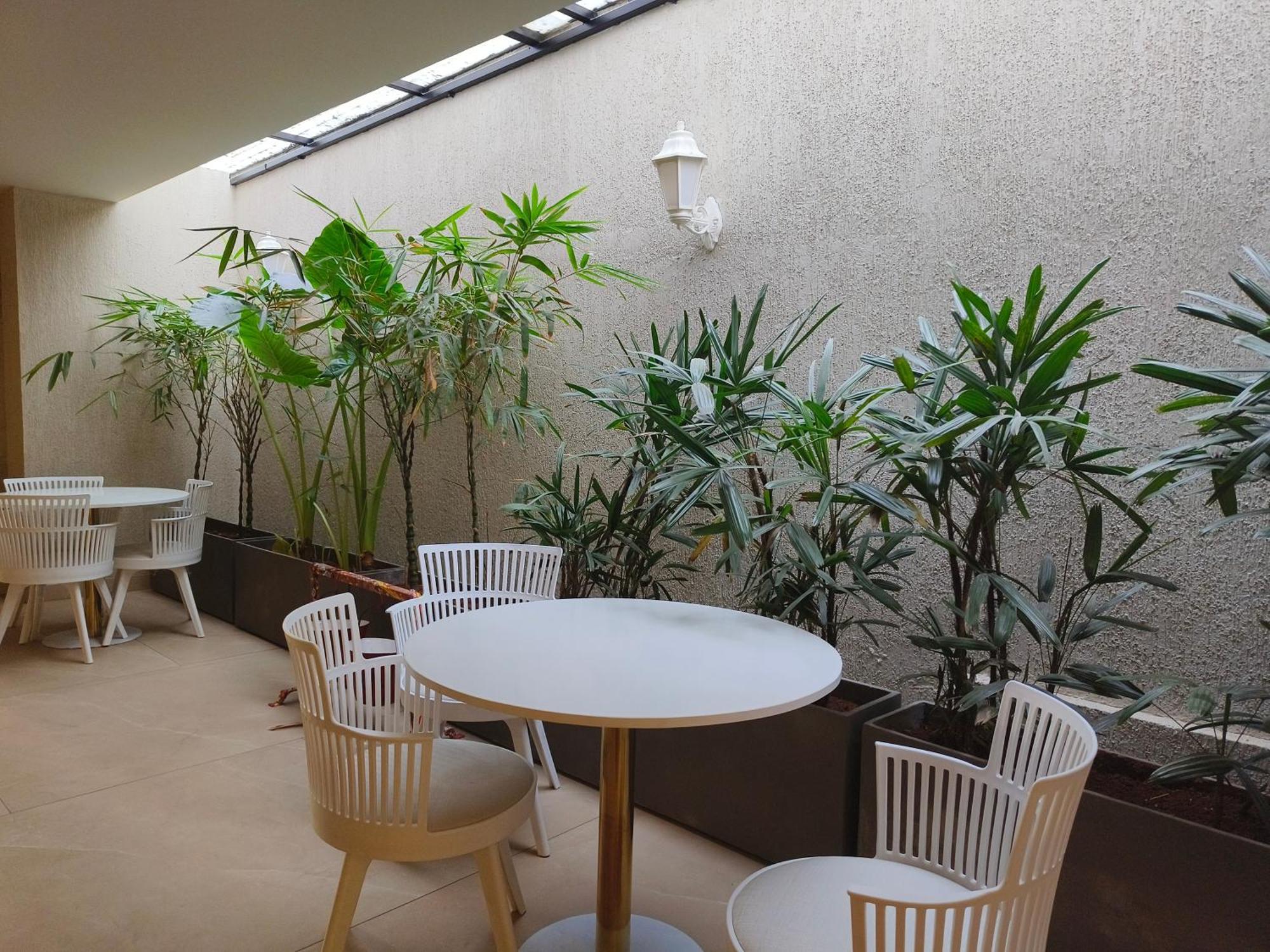 Olive Hotel Le Opera By Embassy Group Bangalore Eksteriør bilde